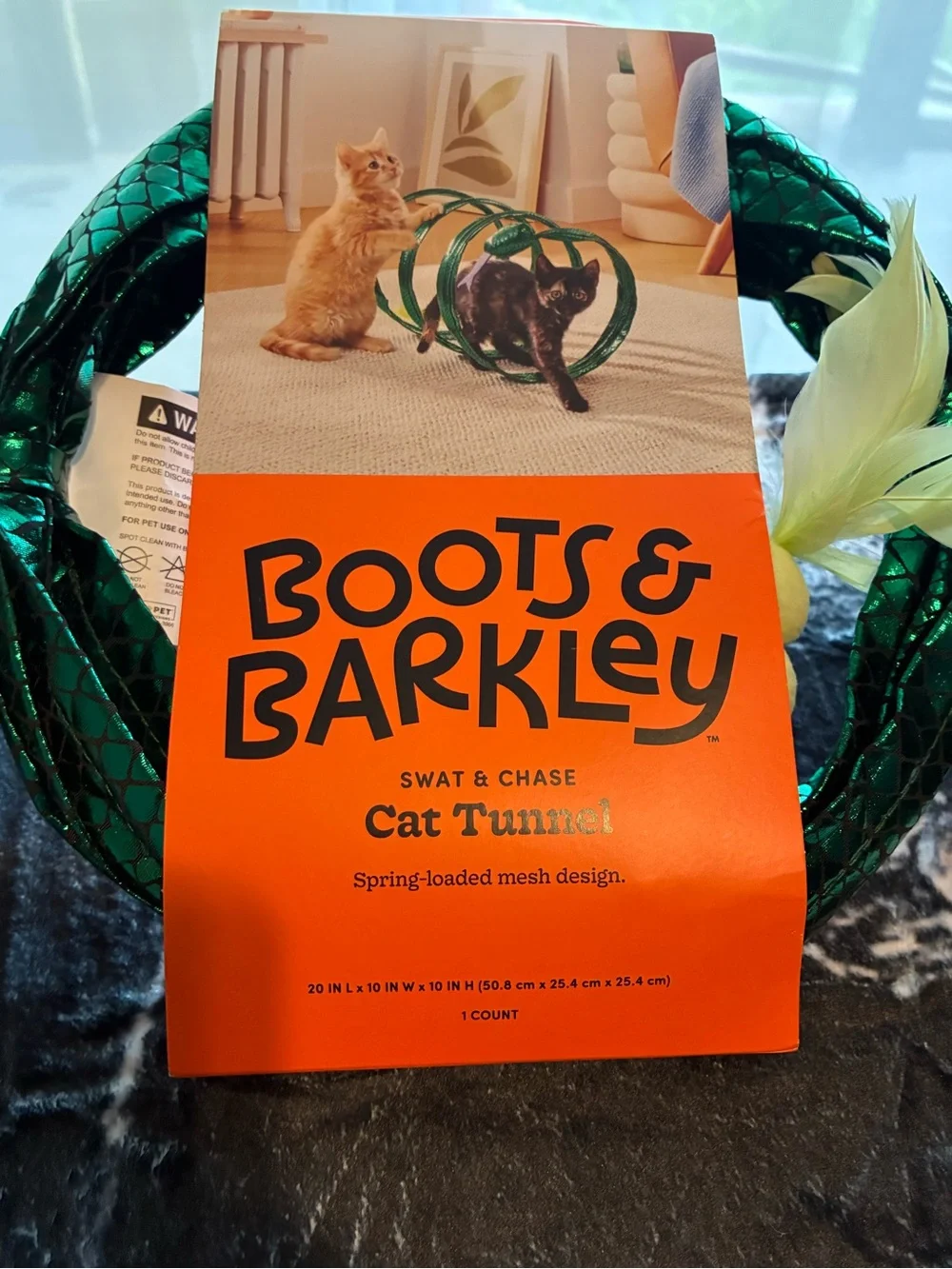 Boots & Barkley Green Shiny Cat Tunnel for Active Play